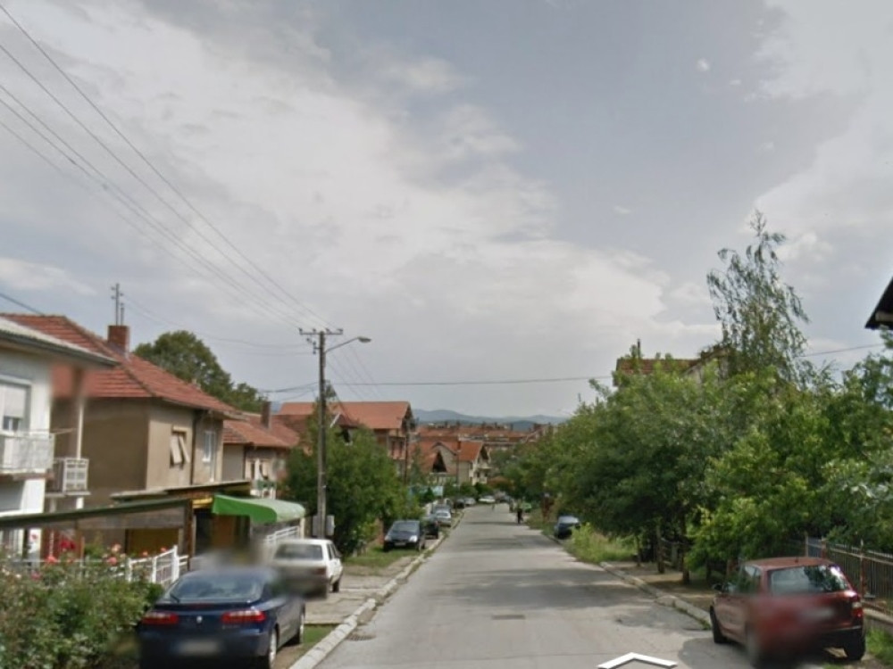 Napadač prišao Milanu sa leđa pod okriljem noći, sekunde su ga delile od smrti, seo je u kola i bežao motajući po ulici!