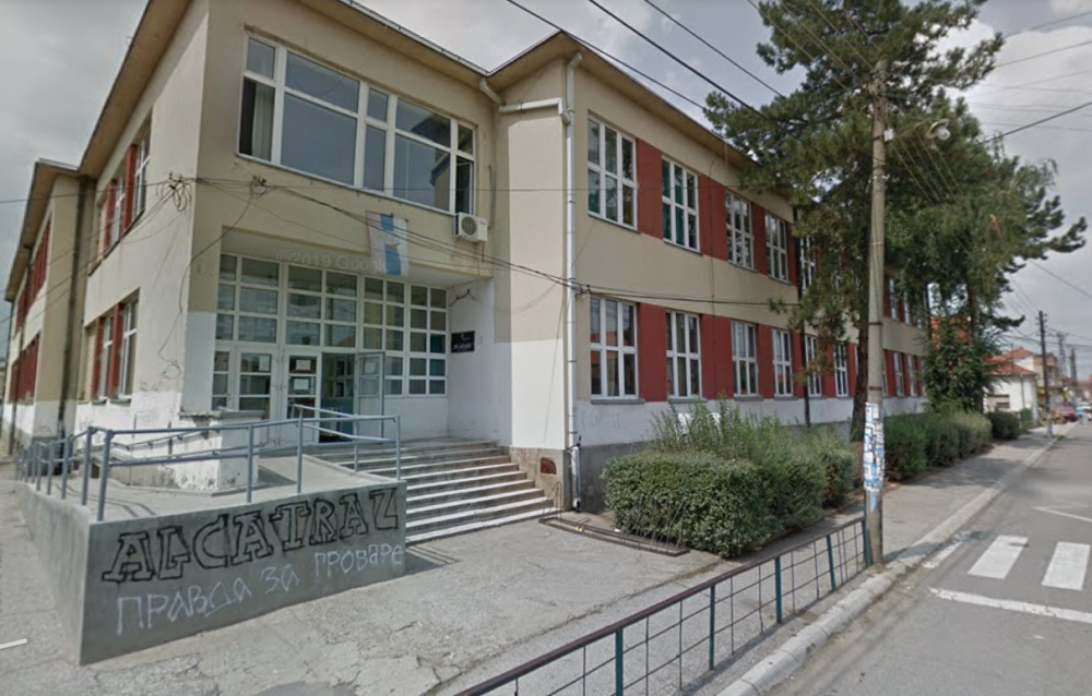 Majka vikala u učionici u Leskovcu, pretila nastavnici, deca završila u bolnici!