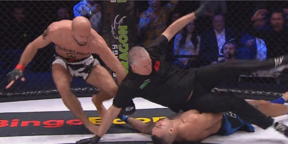 Trebalo mu je svega 30 sekundi da brutalnim udarcem "uspava" protivnika! (VIDEO)