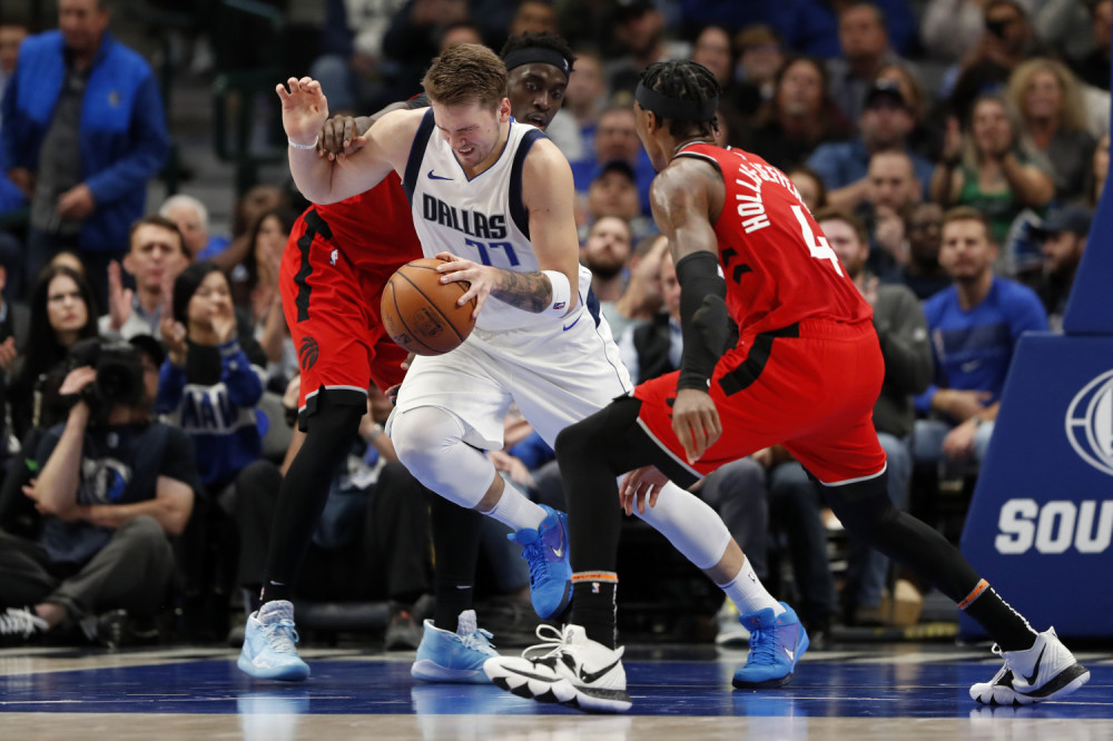 Evropski kaubojci pobedili šampiona! Harden postigao 49 poena uz šut iz igre 16/41 (FOTO/VIDEO)