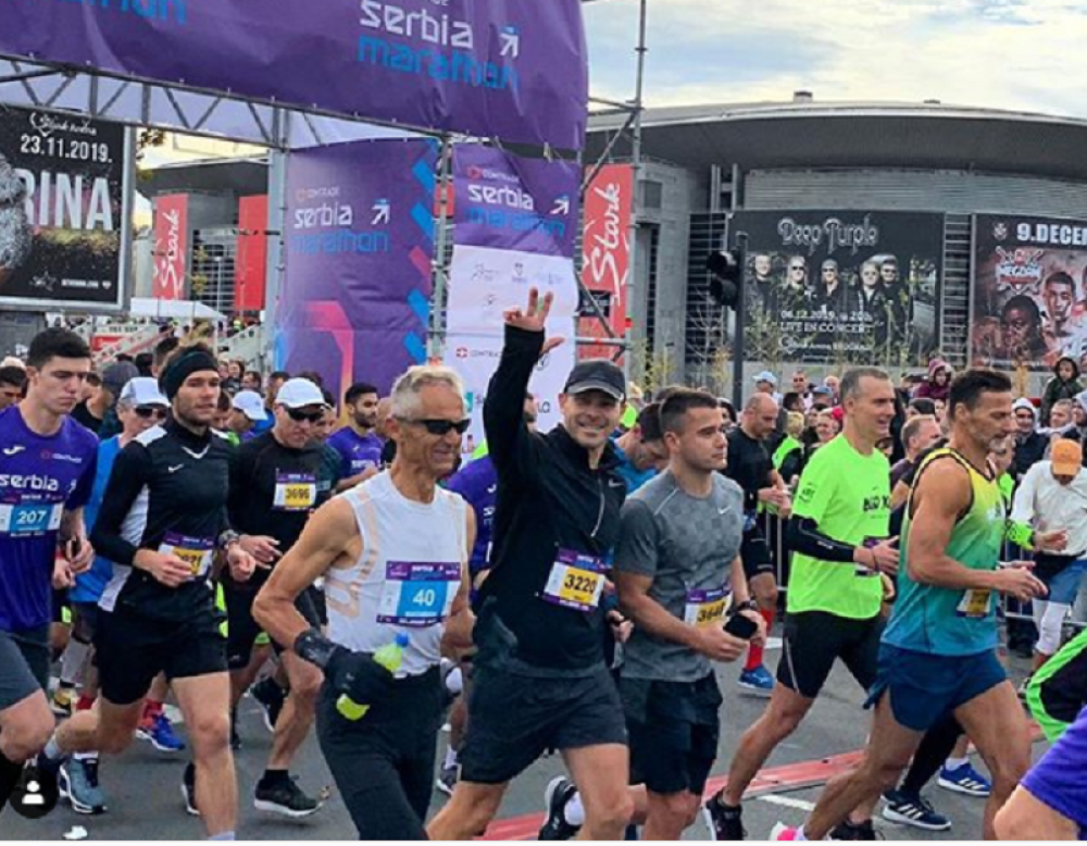 Ministar Mali trči maraton u Beogradu! (FOTO)