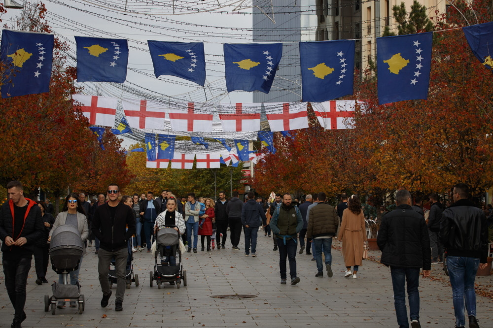 Ministar dobio milione da prizna Kosovo, ali skandali pređašnje vlasti ne prestaju, sud je danas doneo prvu odluku