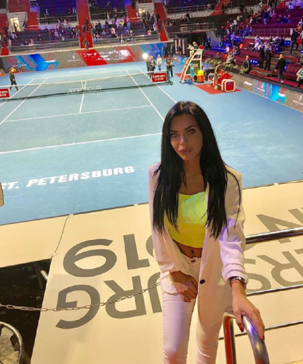 Helena Topalović se zabavlja sa našim svetski pozntim teniserom! Iskeširao hiljade evra za odmor na Maldivima! (FOTO)