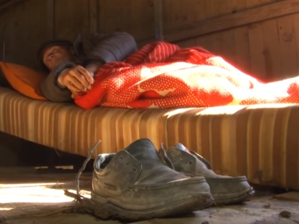 Umrla četiri beskućnika, još četvorica u kritičnom stanju! Ubilo ih ono što su pili!