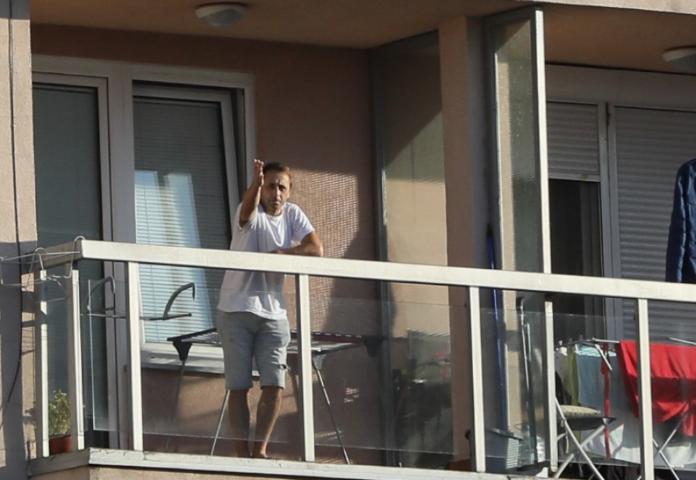 Policajac Bratislav, koji je sedam sati bio zabarikadiran u stanu, ipak nije bio potpuno sam!