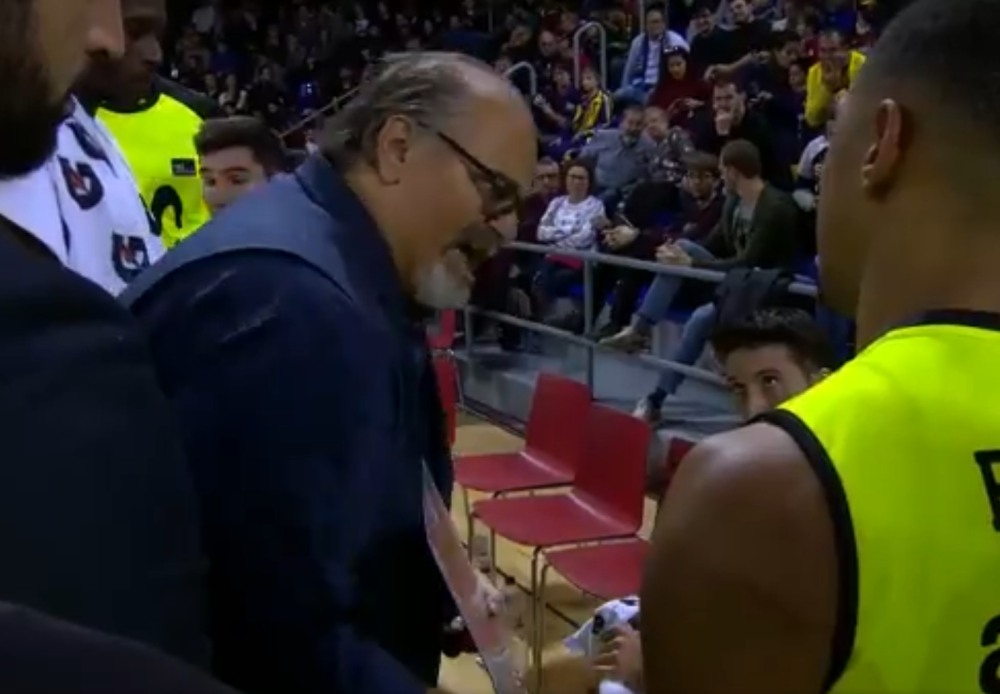 "Hoćete da igrate za statistiku na -30?" Ekipa mu ušla u ozbiljnu seriju poraza, naučio ih je lekciju (VIDEO)