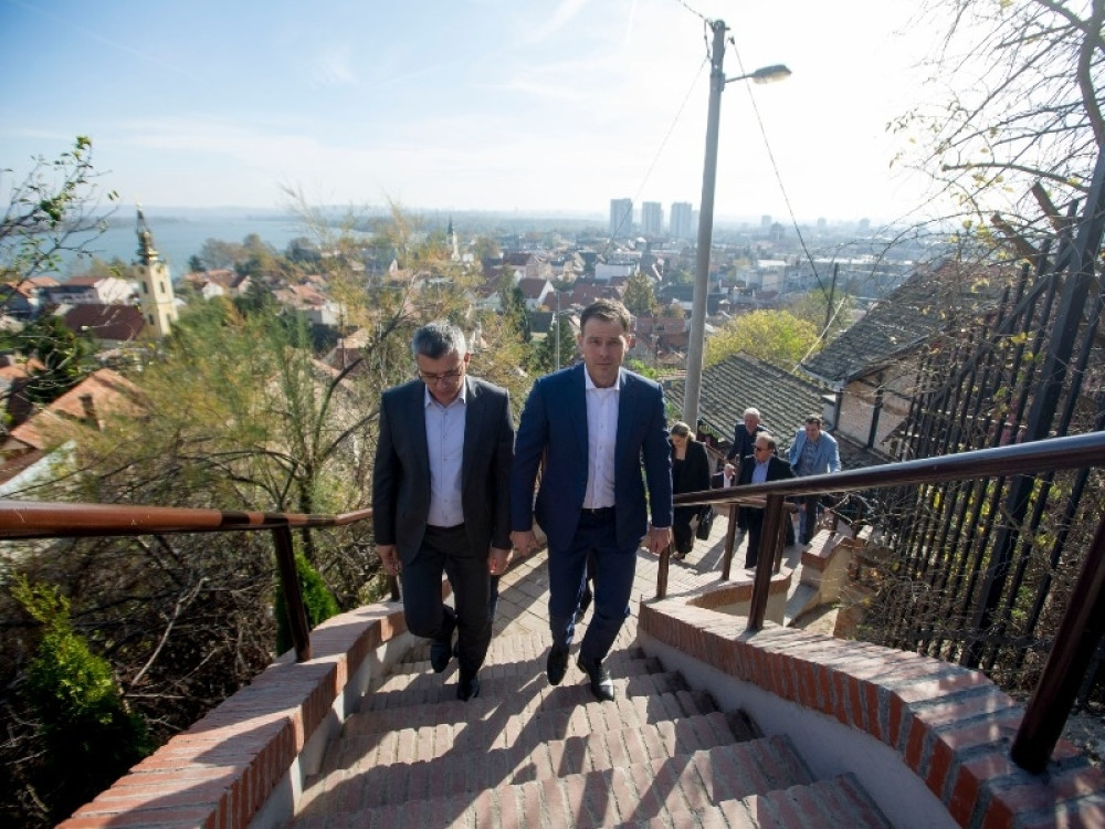 Ministar Mali obišao rekonstruisano stepenište na Gardošu