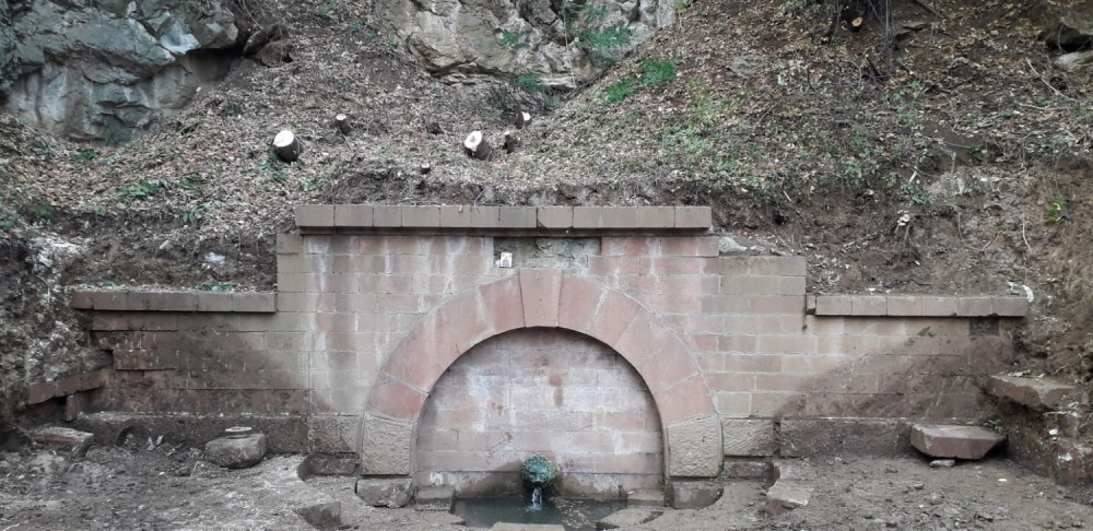 Princ Filip apelovao na obnovu i uređenje spomen kompleksa u Lisičijem potoku (FOTO)