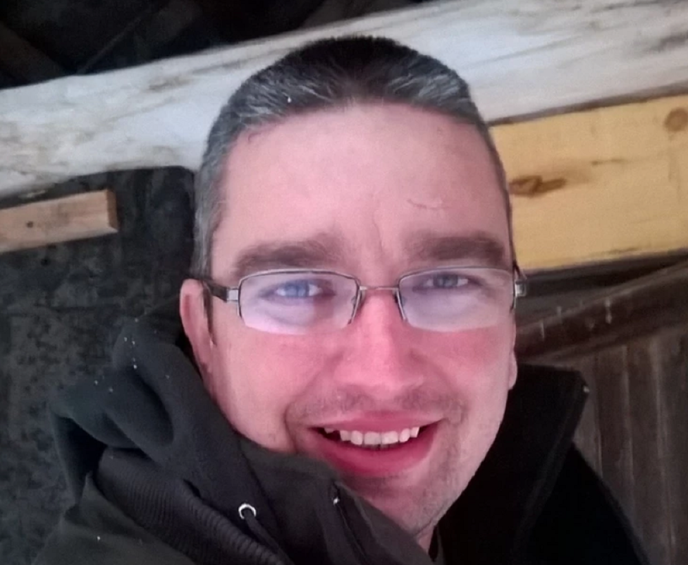 Razjareni Goran uleteo sa automatskom puškom među đake, počeo da puca, a onda se on pojavio! (FOTO)