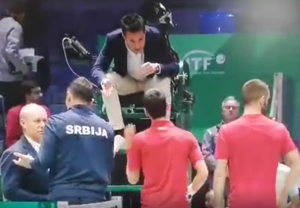 Đoković i Troicki burno odreagovali na skandaloznu grešku sudije! Novak arbitru objašnjavao pravila! (FOTO/VIDEO)