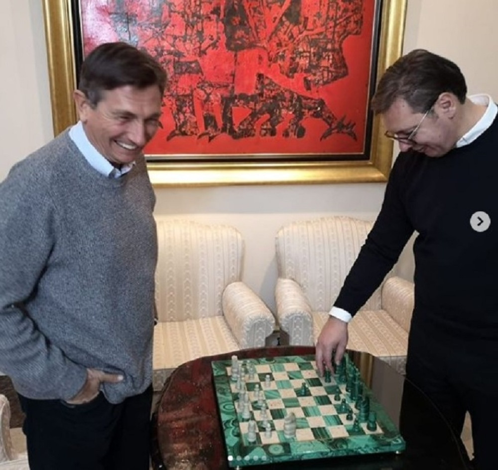 Vučić i Pahor odigrali partiju šaha u Novom Sadu!