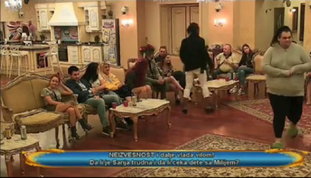 Učesnica Parova uzela žilet u ruke, zaključala se u kupatilo pa usledio pakao (FOTO)