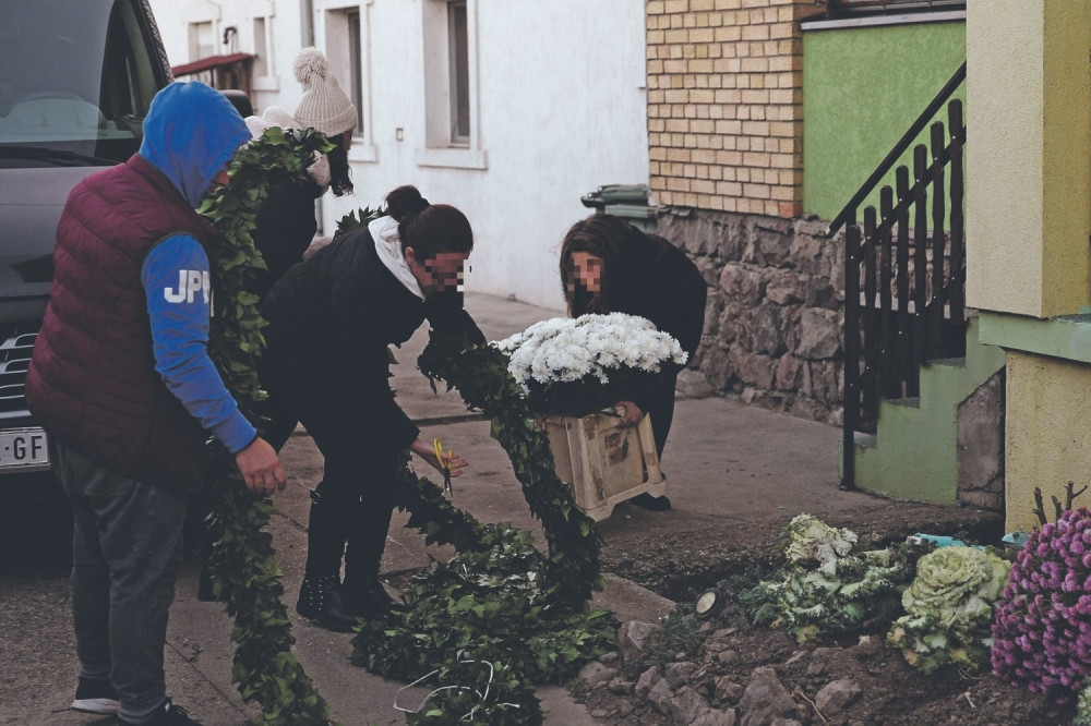 Sve se odlaže za dan svadbe sa Veljkom Ražnaovićem!