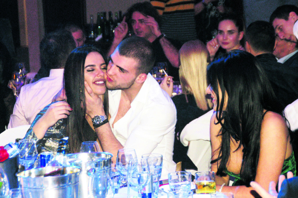 Evo kako je izgledala Cecina snajka dok je trenirala košarku! Promene su očigledne! (FOTO)