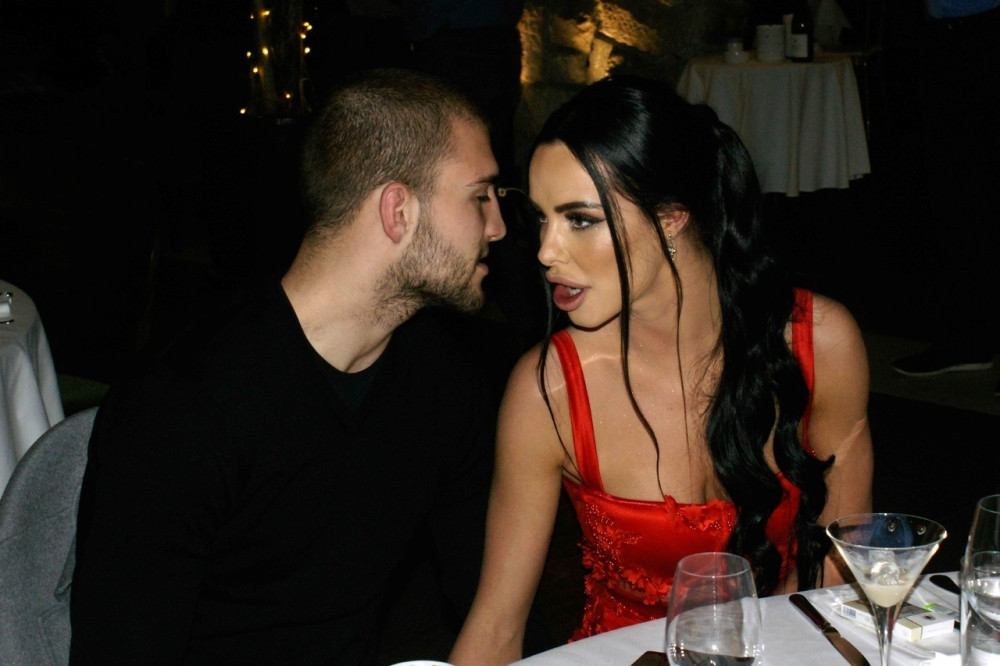 Isplivao privatni snimak Veljka i Bogdane! (VIDEO)