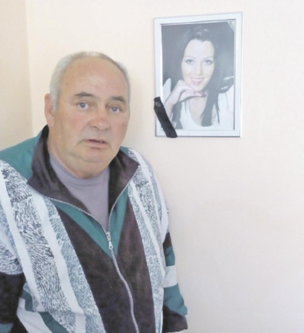 Otac ubijene Biljane (30) iz Pančeva na trogodišnjicu smrti: Slao sam unuku po vodu da bih plakao za ćerkom!