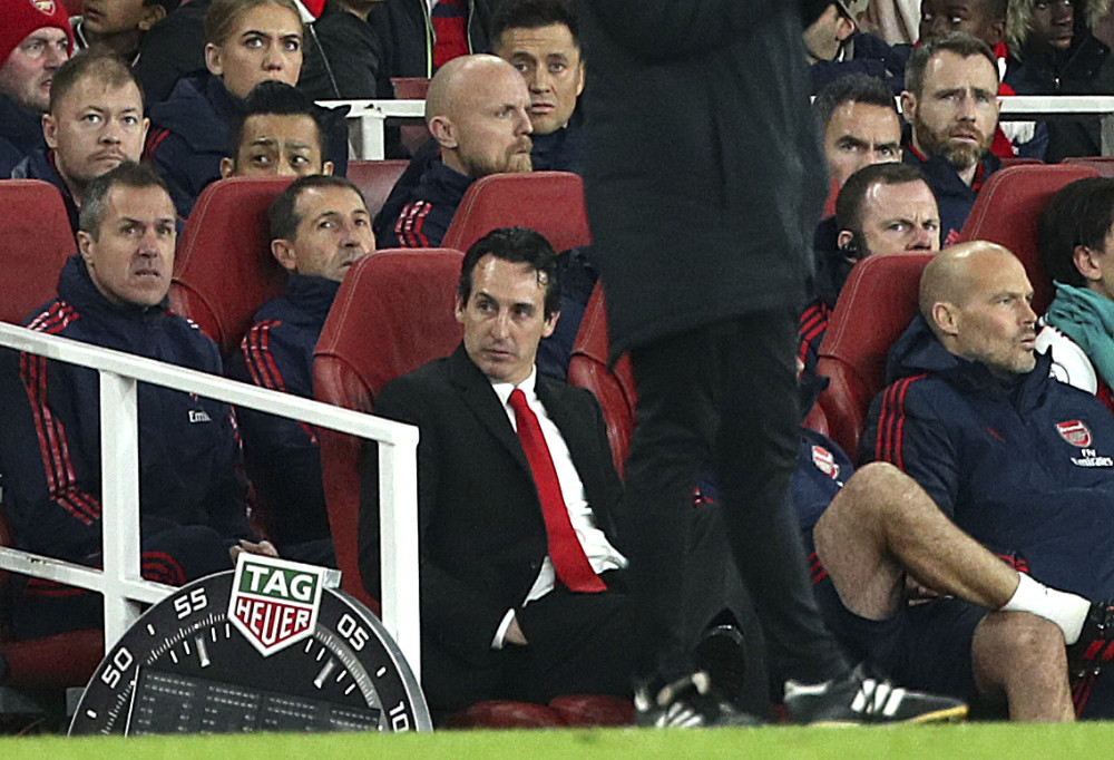 Igrači slavnog kluba nezadovoljni trenerom, spremaju mu otkaz