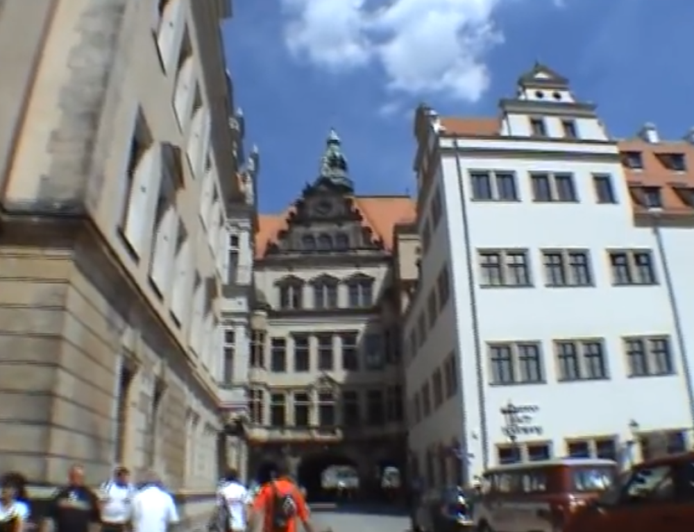 Lopovi odneli blago vredno skoro milijardu evra