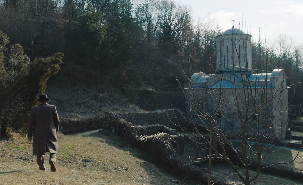 Zabranjeni znak osvanuo na groblju, na poleđini ostavili poruku koja uteruje strah u kosti!