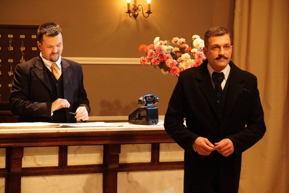 Svetska zvezda igra špijuna u seriji "Crveni mesec"