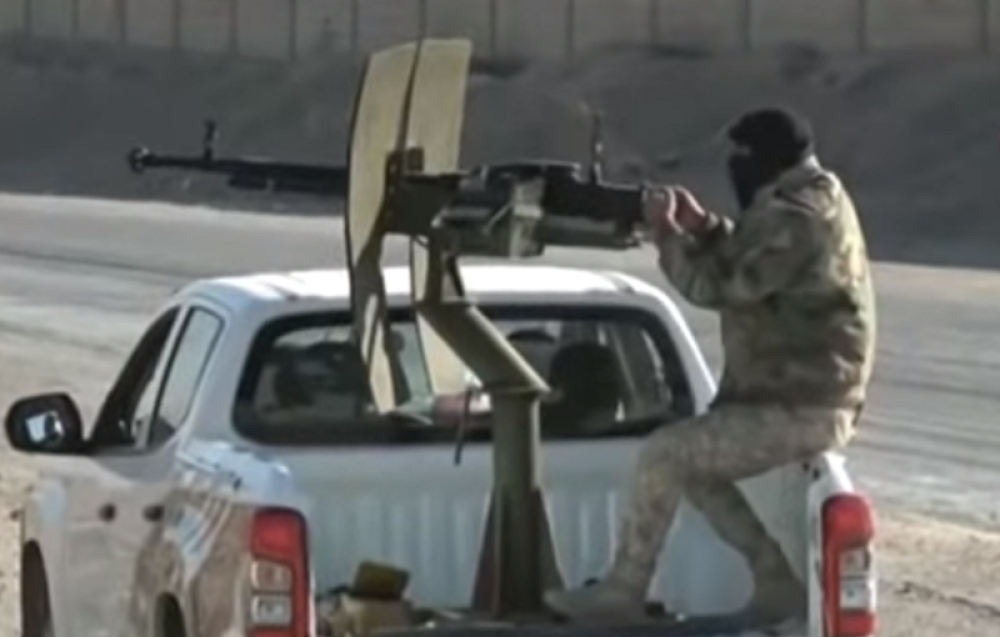 Sirijci i Kurdi uleteli i razbili ih! Sada se ruski barjak vije! (VIDEO)