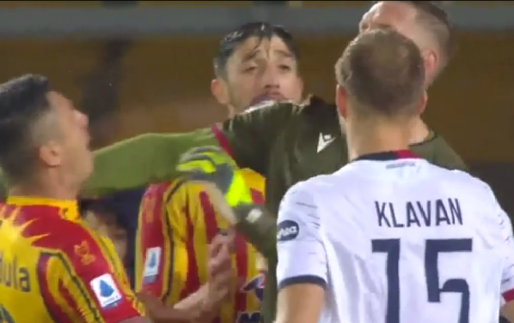 Dešavanja sa meča Serije A su razlog zašto je fudbal zabavniji od borilačkih sportova (VIDEO)