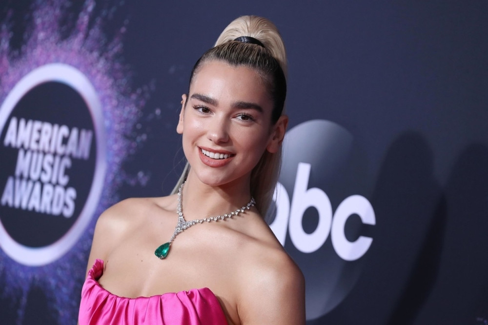 Najpoznatija albanska pevačica pokazala novog dečka! Sa kuvara prešla na manekena