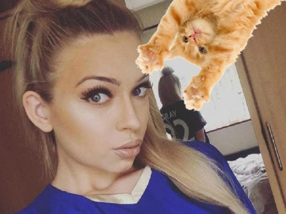 Devojka Lesterovog fudbalera napadnuta mačetom dok je ležala gola na krevetu! (FOTO)