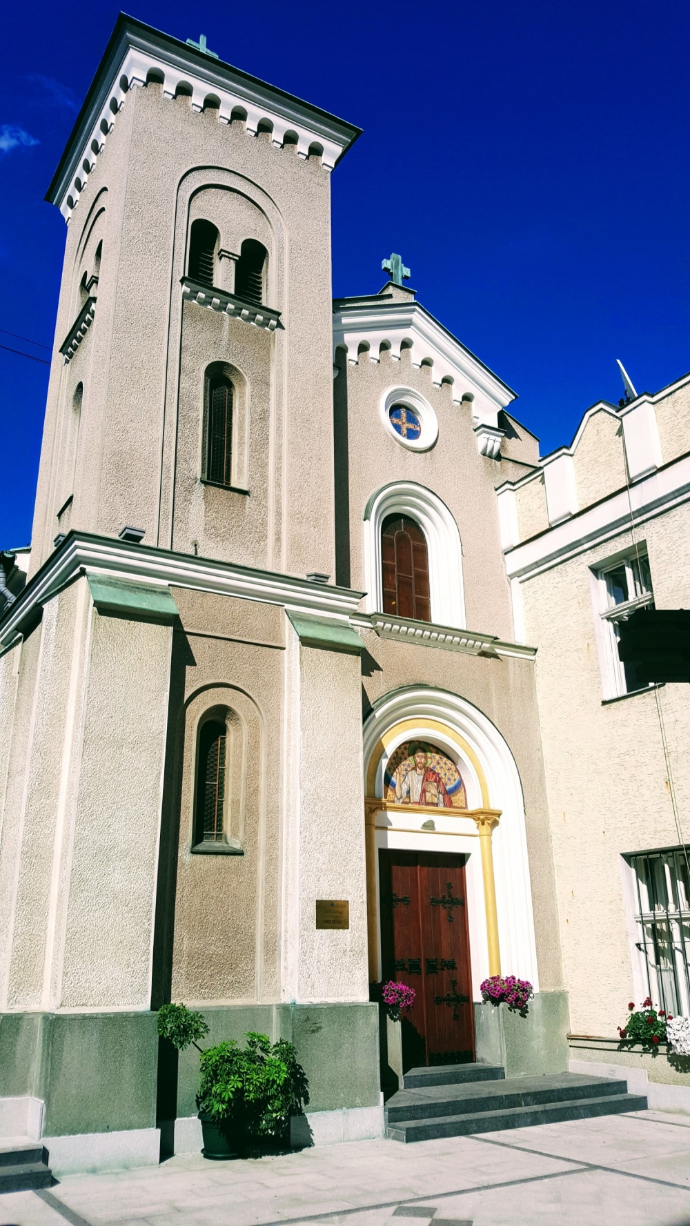 Hram Krista Kralja na Vračaru