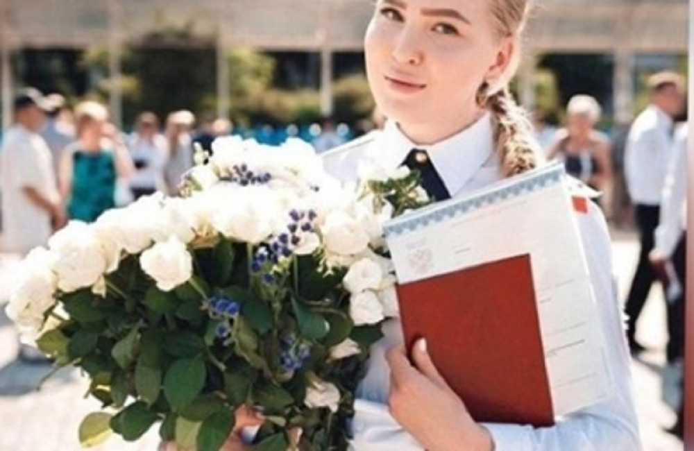 Marija (23) izvršila samoubistvo na svom radnom mestu! Njena prijateljica otkrila zašto se policijska službenica odlučila na tragičan potez!