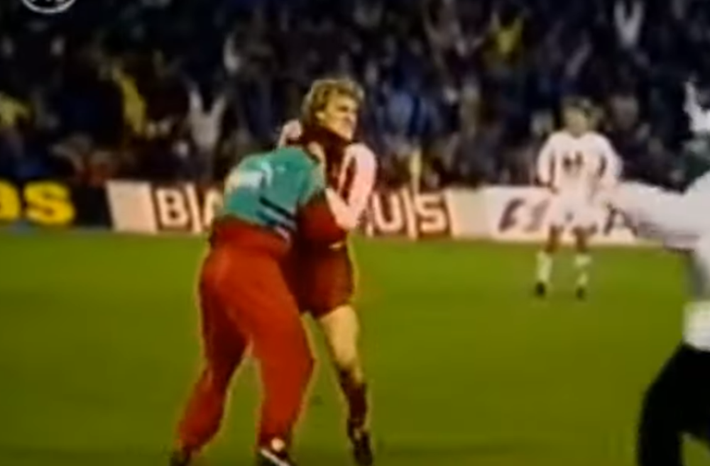 Crveno-beli emotivnim videom najavili večerašnji spektakl i prisetili se preminulog glumca (VIDEO)