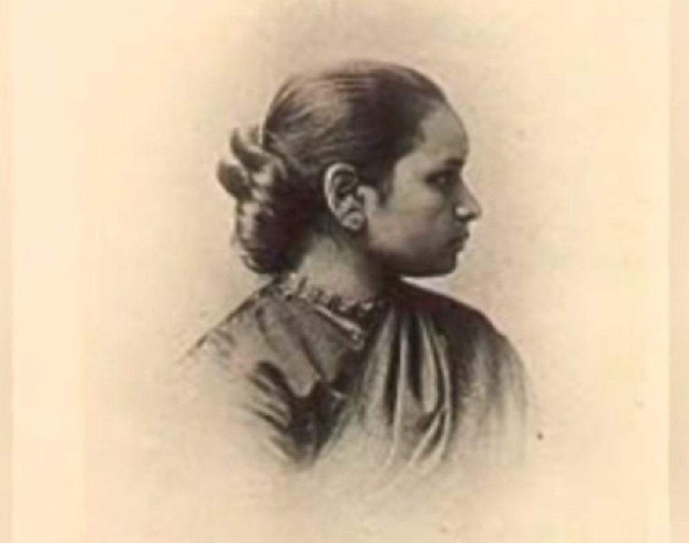 Sa 9 godina su je udali, sa 14 je rodila sina, sa 22 je već bila slavna