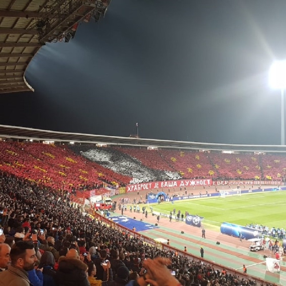 Lik poginulog navijača obasjao "Marakanu"! Nemački navijači uspeli što su samo Grci pre njih (FOTO/VIDEO)