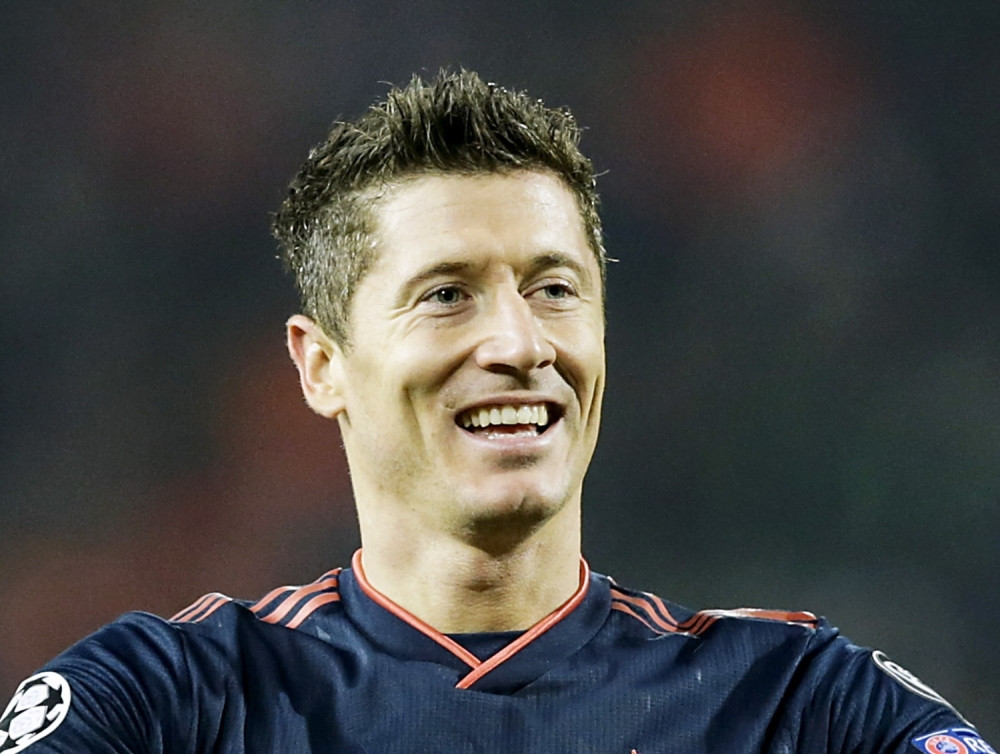 Bajern ugostio poslednji tim lige i umalo prosuo bodove! Poljak ipak ne prašta (VIDEO)