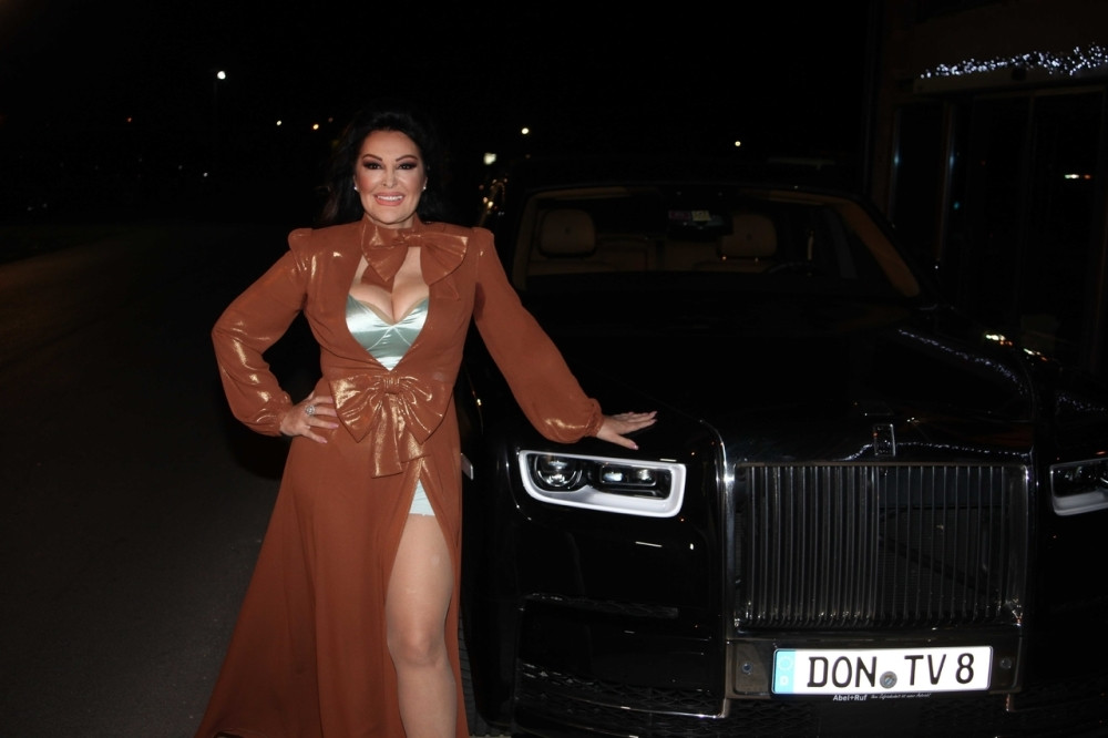 Žan Klod Van Dam postavio novu sliku sa Draganom Mirković: Pevačica je bila oduševljena! (FOTO)