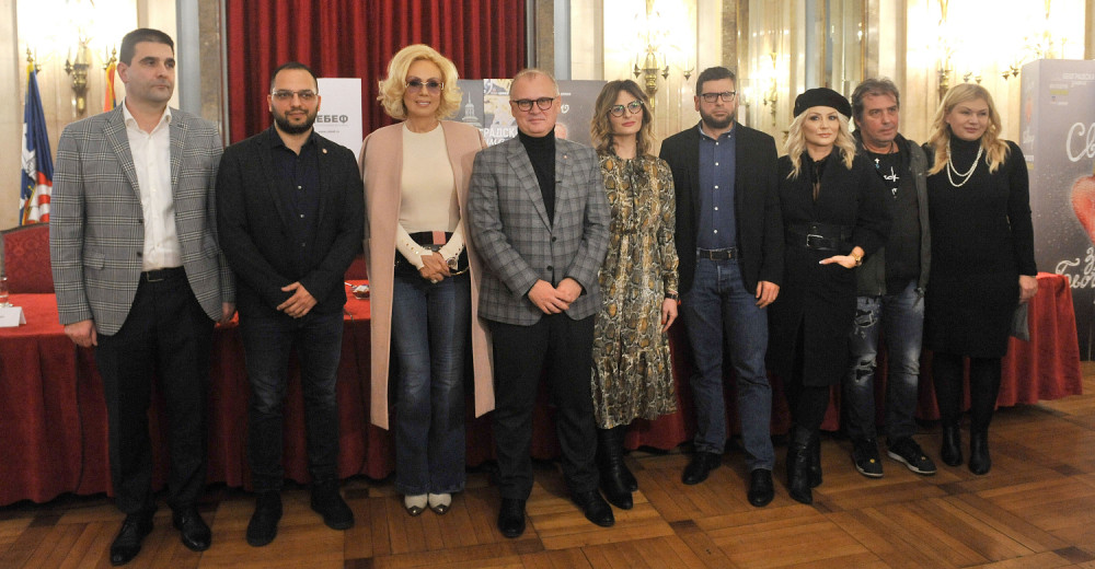 Za doček Nove 2020. Beograđanima i turistima pevaju Lepa Brena, Maja Berović, Kiki i piloti!