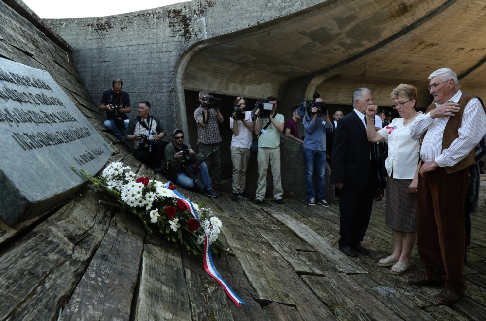 „U NDH je brutalno ubijeno 89 članova moje familije. Oca su ubili maljem, brata Dušana zaklali sa bakom i dekom, majku oterali u logor“­