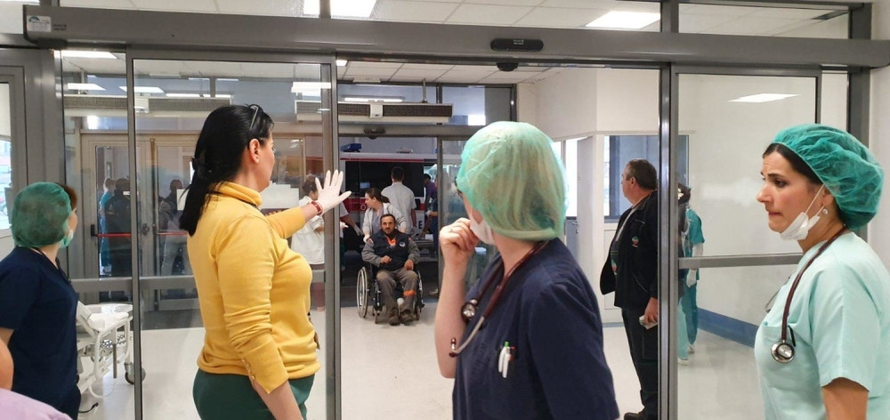 Dvojica radnika se bore za život posle stravične nesreće kod Niša! Održavaju ih aparati za disanje