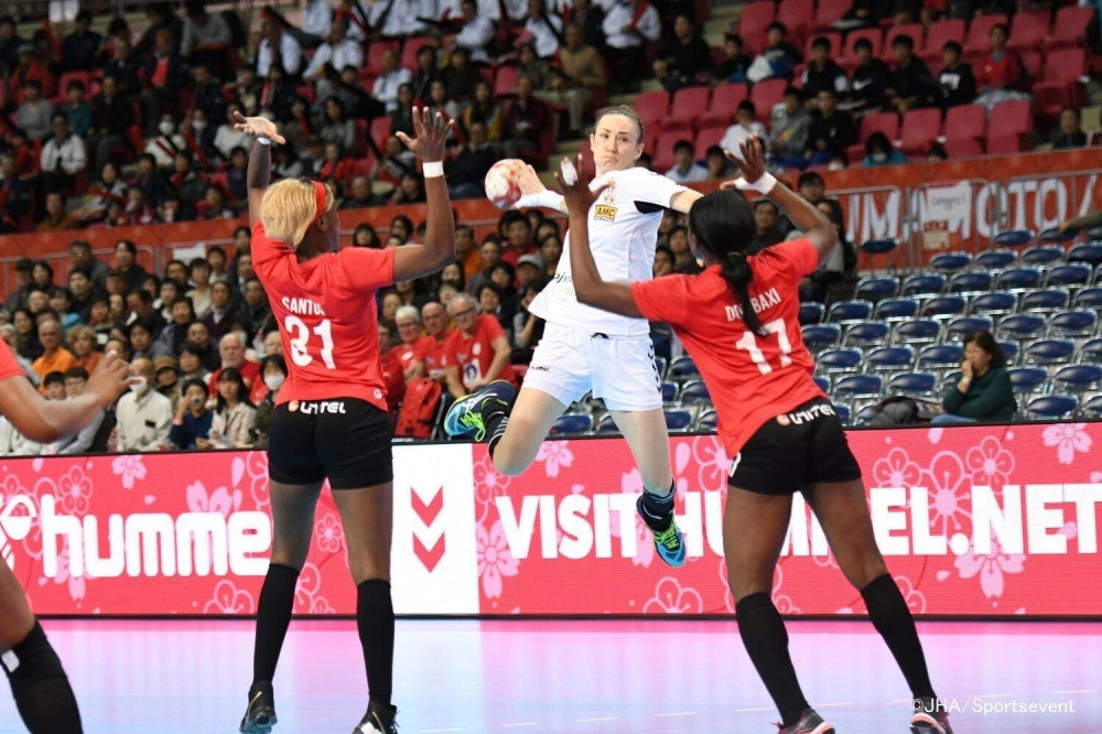 Obradović se nada da će protiv Kube moći više da rotira