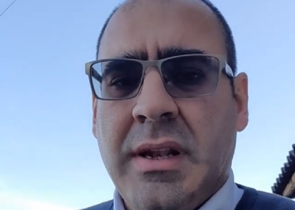 "Miroslav Aleksić iz Trstenika je sopstvenu stranku prodao Vuku Jeremiću"