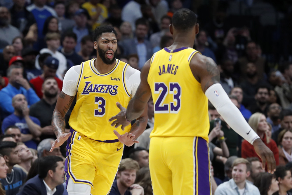 Dejvis uzima Lejkersima 190 miliona!