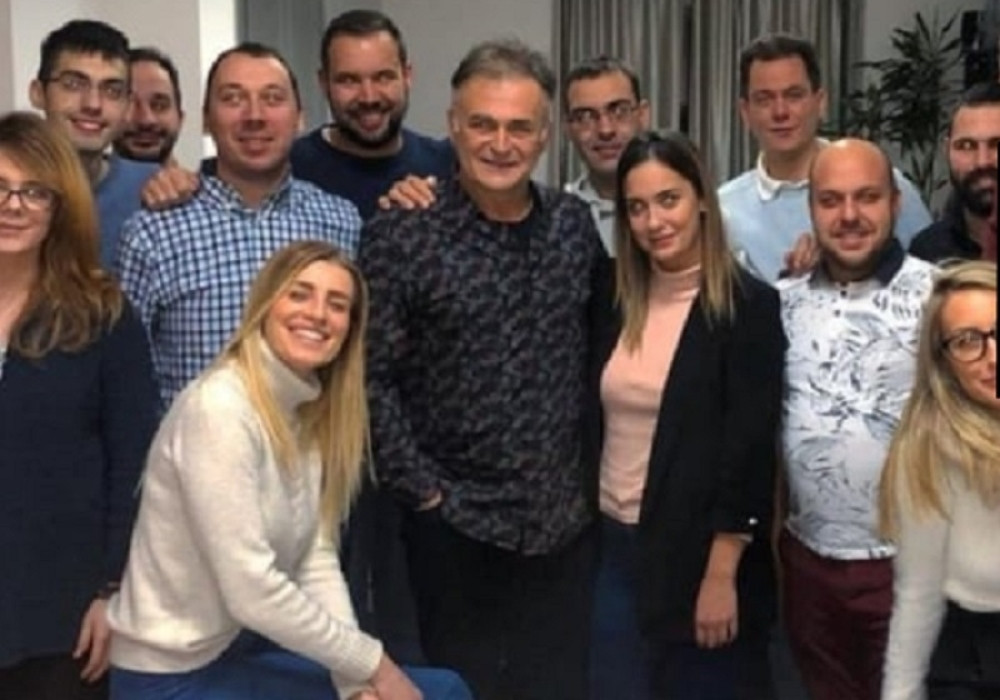 Lečić došao u štab, nastavlja se borba za umrlu demokratiju u stranci (FOTO)