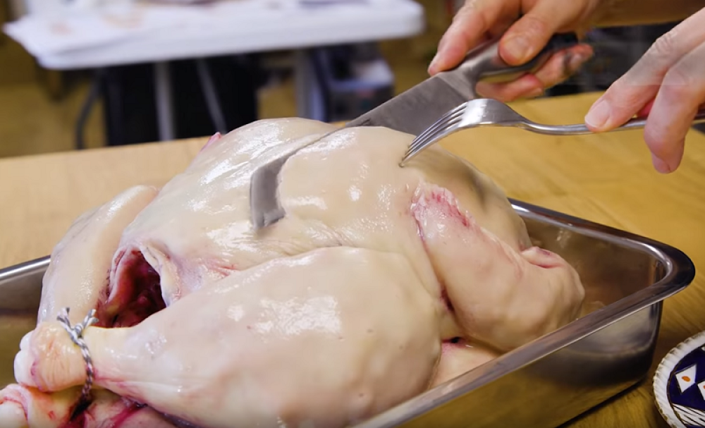 Svi misle da je ovo ćurka, a kada vidite šta je zapravo zgadiće vam se život (FOTO)