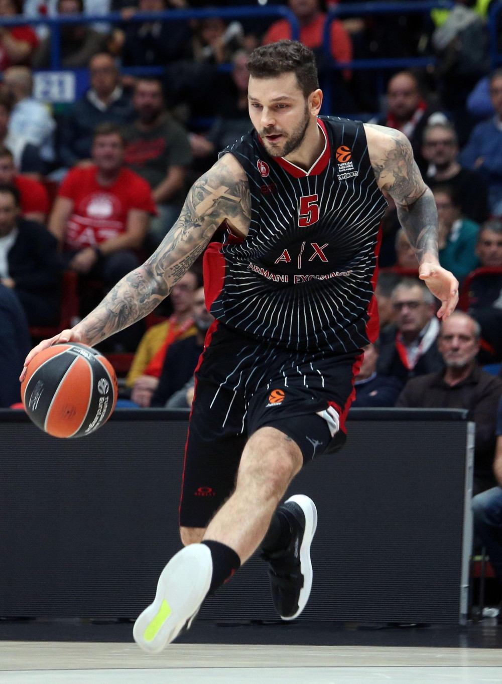 Srpskim košarkašima u Milanu smanjena plata