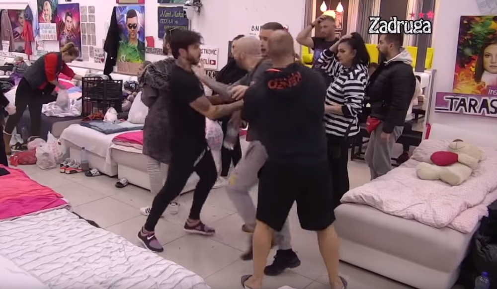 Ludilo u Zadruzi zbog hrane! Nikad žešće nije bilo, obezbeđenje stiglo u poslednji čas (VIDEO)