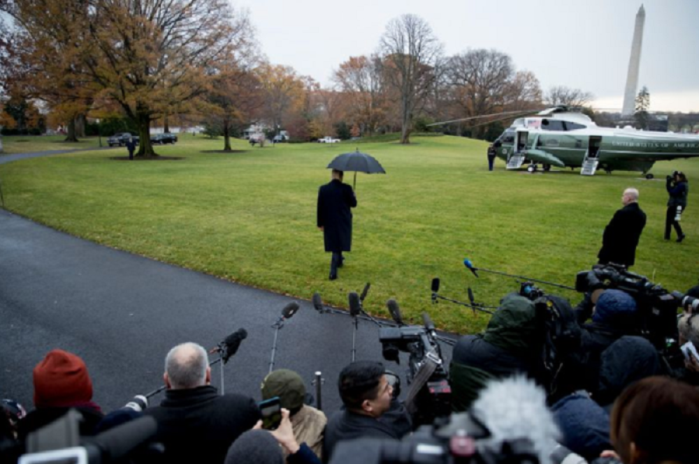 Tramp prvi put od epidemije na mestu koje "najviše voli" (FOTO)
