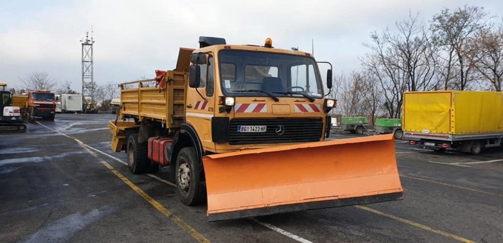 Na ulicama Beograda 60 novih kamiona za čišćenje snega (FOTO)