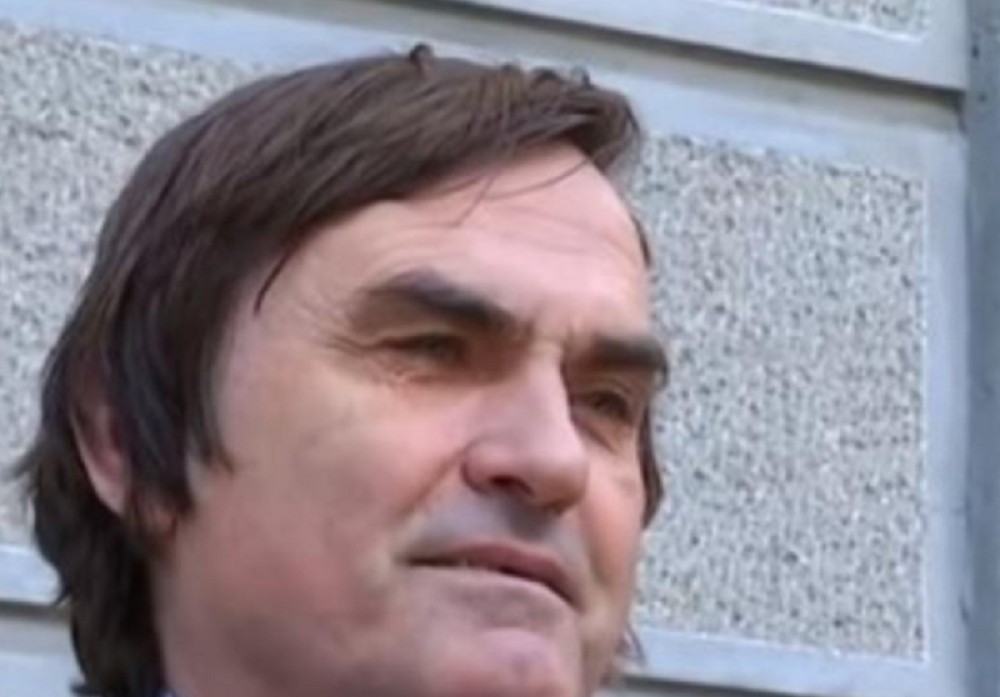 Proslavio se kada mu se pokvario auto, pa je morao da uđe u bus (FOTO)