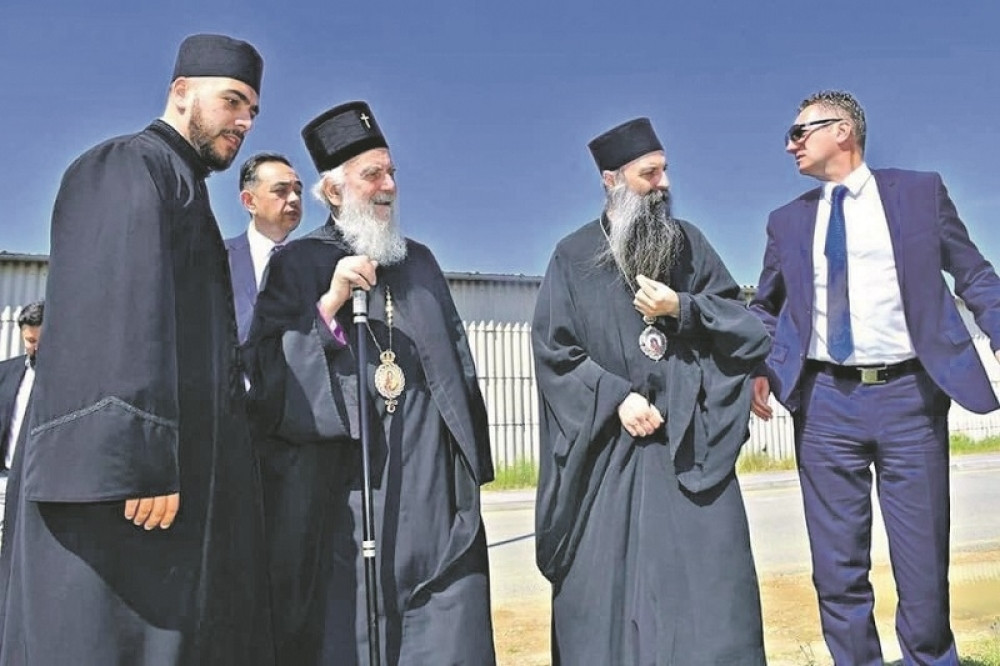 Gradonačelnik ne da Srbima da grade hram!