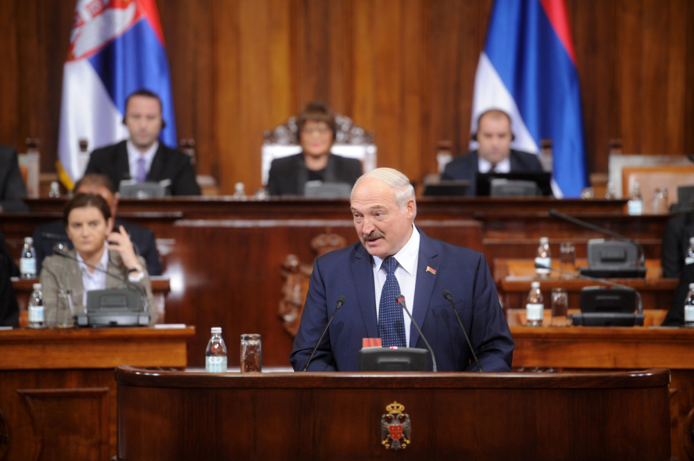 Korona je dimna zavesa, u toku je preraspodela sveta, a postoji poseban plan za naš prostor